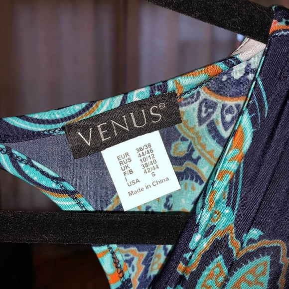 Sleeveless maxi dress by Venus - Picture 2 of 3